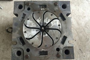 压铸模具失去作用的重要原因