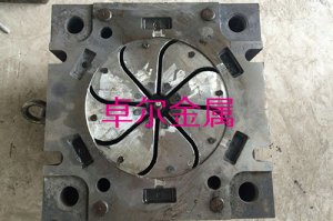 选择适合的压铸模具制作材料